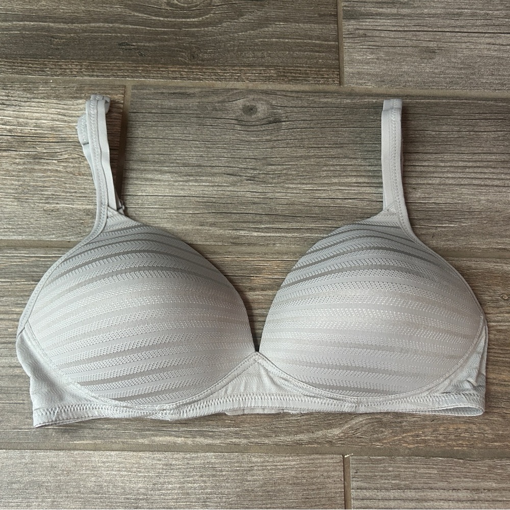 Warner's Cloud 9 Super‎ Soft Wireless Lightly Lined Comfort Bra, 38B